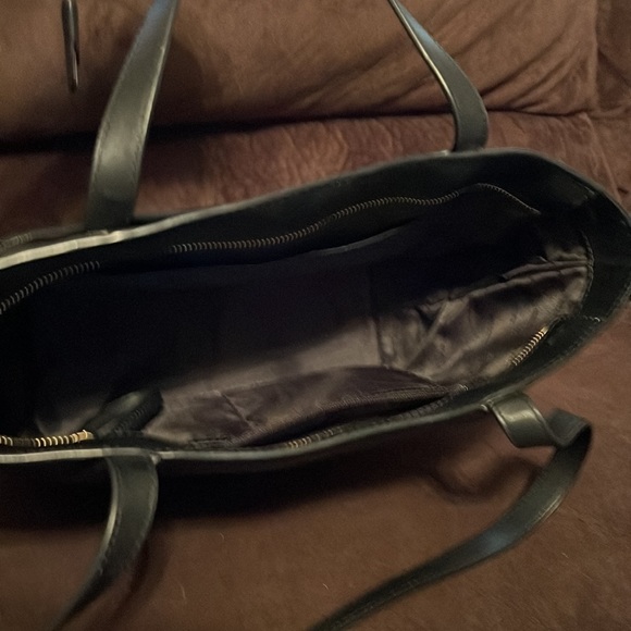 Michael Kors bag, excellent condition. Ready to send. - Picture 7 of 9